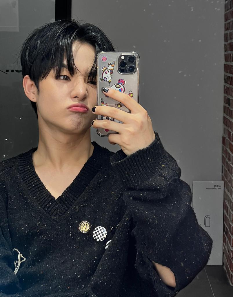 mrtrdyfh_'s tweet photo. #TreasureMakerSelcaDay #TMSD #TeumeSelcaDay #JIHOON #지훈 #TREASURE @treasuremembers https://t.co/aUcudNsdxt