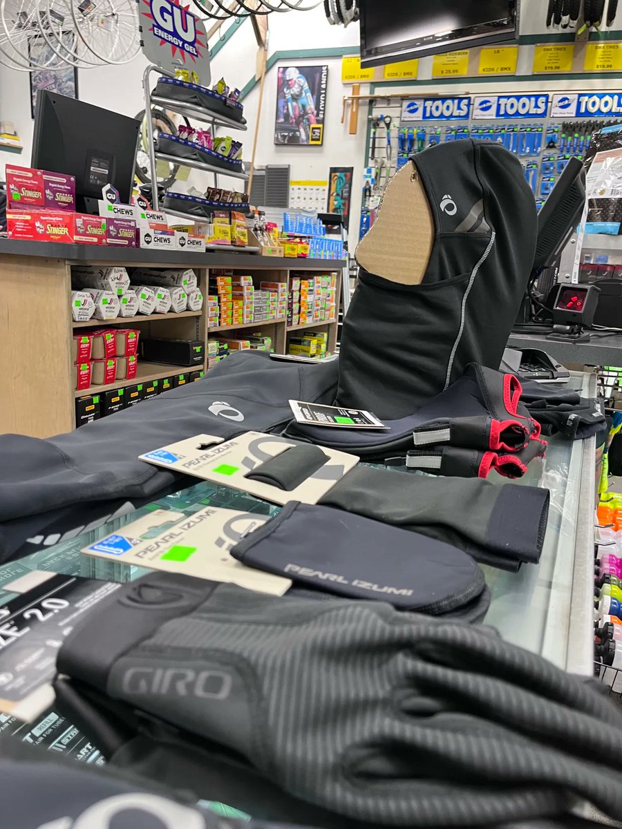 CampusCyclery's tweet image. Just because it’s cold doesn’t mean you can’t ride your bike! We’ve got everything you need to suit up this winter and get out on a ride! #campuscyclery #winterkit