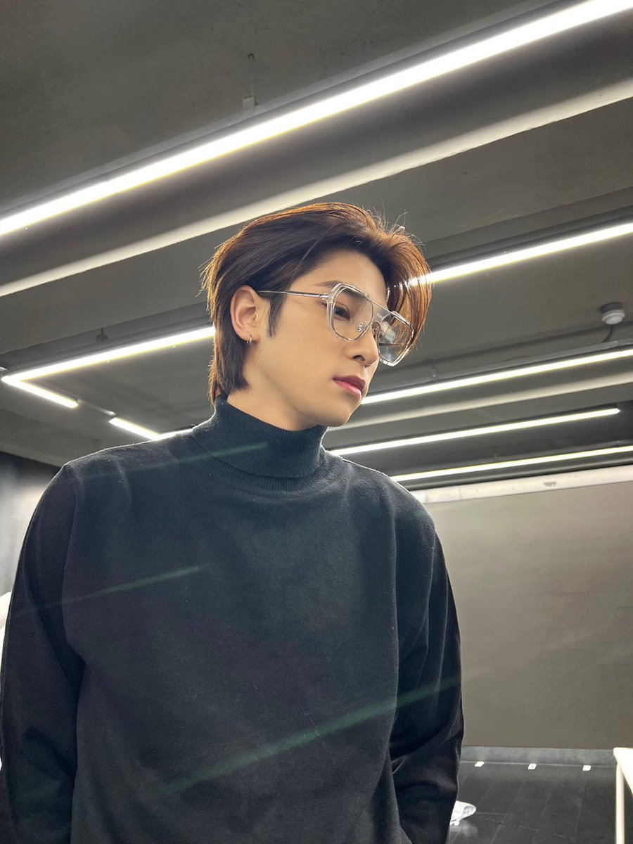 MaeriK13's tweet photo. #언제볼래지금볼까_오늘이한결데이
Happy Birthday LEE HANGYUL
#HappyHangyulDay
Even though I am rarely here anymore...I will always support you and BAE173!

FIGHTING ALWAYS! https://t.co/sxQmxylJ4b