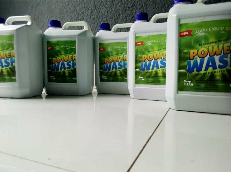 GirituzeM's tweet photo. #AbouLiquidSoap #powerwash muhamagare babagezeho ino sabune isukika nziza cyane hose mu mujyi wa Kigali.

0790816794 https://t.co/aSI9JtqW5v