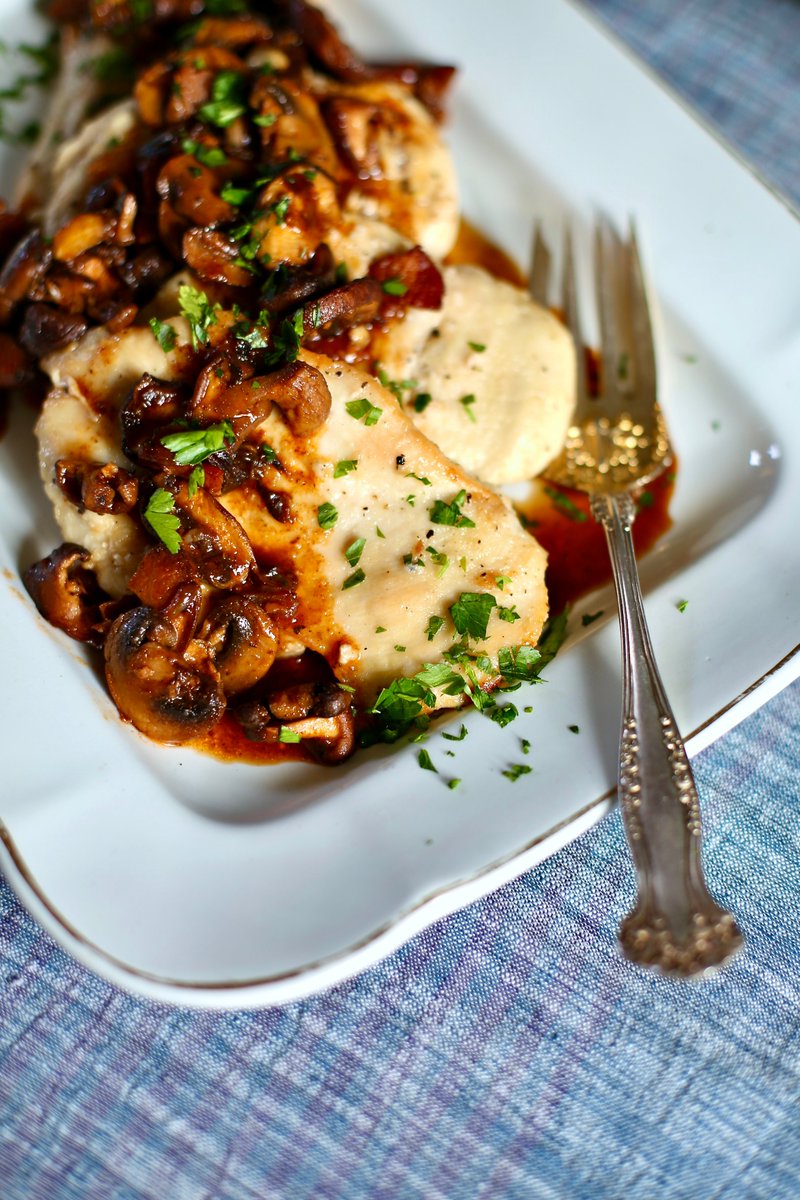 StudioDeliciou1's tweet photo. Classic Chicken Marsala is one special dinner! https://t.co/iL6pvVsnhK https://t.co/dGbfKHbRyw
