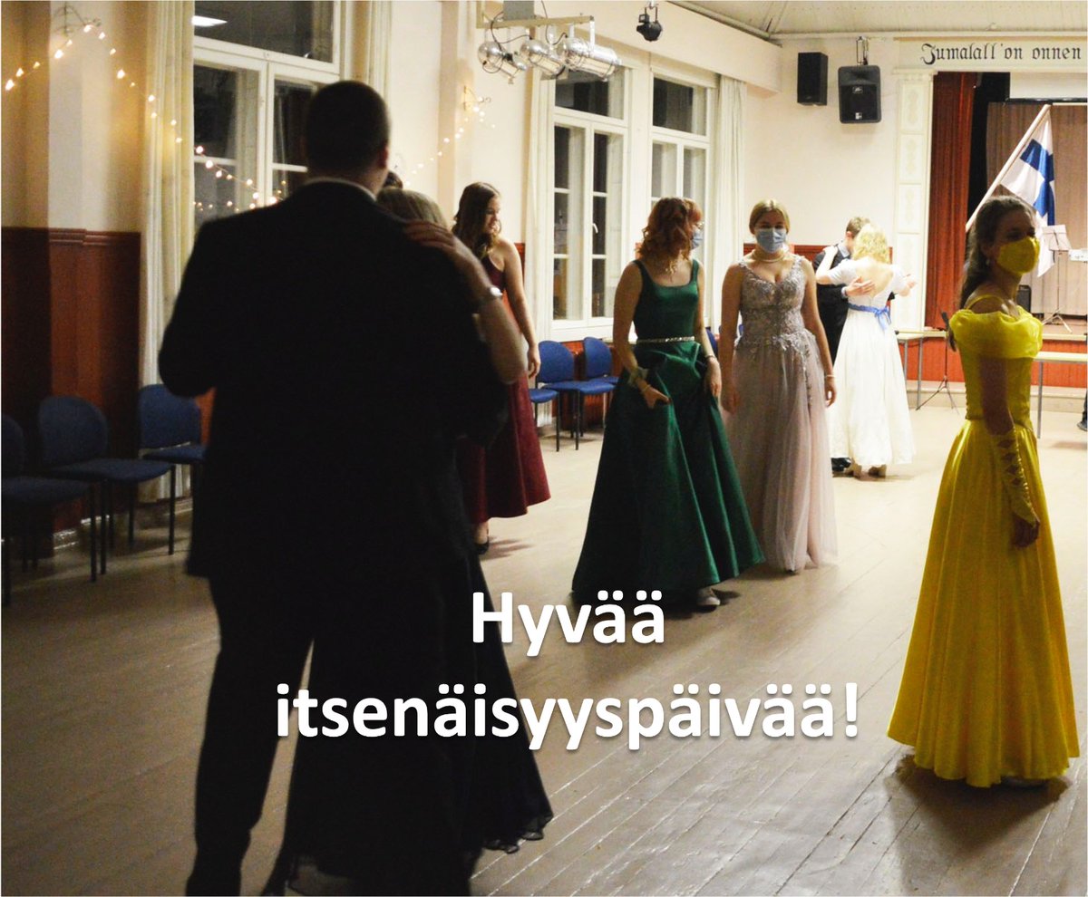 Matikkalinjalaiset juhlistavat itsenäisyyspäivää vielä huomenna Päivölän itsenäisyyspäivän juhlassa! 🇫🇮 Tilaisuus alkaa 18:30 Severi-salissa. Illan aikana nautitaan hyvästä ruoasta, tanssista ja mukavasta yhdessäolosta! #matematiikkalinja  #Suomi #IndependenceDay