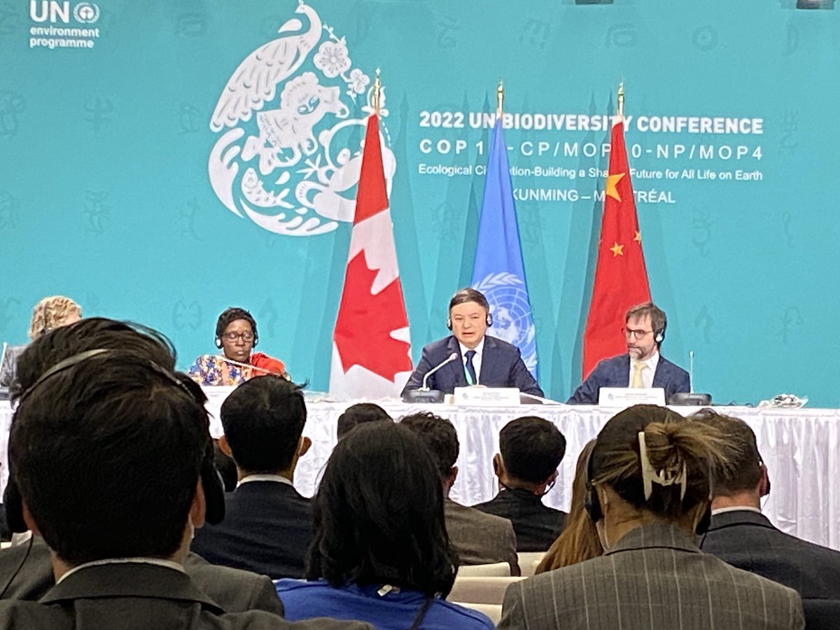 COP15… première fois en carrière où j’ai besoin de la traduction du mandarin pour faire mon travail…. Le président de l’événement est un ministre chinois….