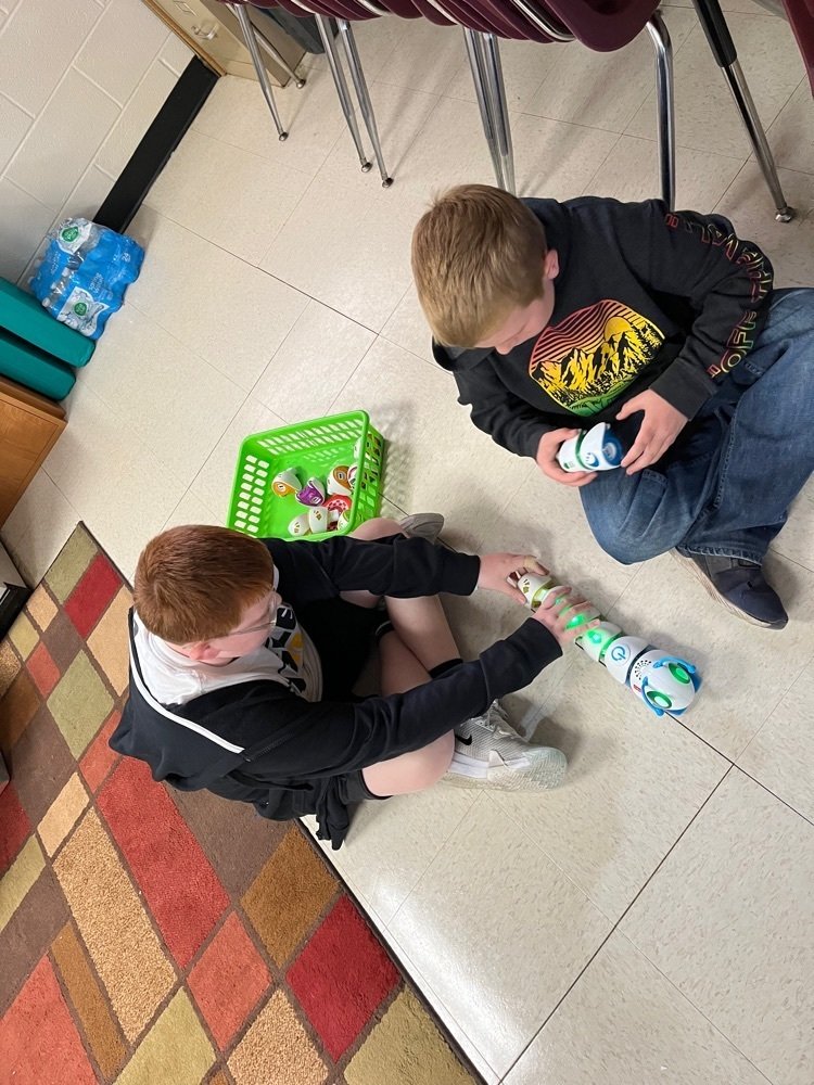 PES_Lighthouse's tweet photo. Porter Elementary students build and enhance their coding skills with Code-a-pillars! #JCSTREAM https://t.co/ASoAQxxnfe