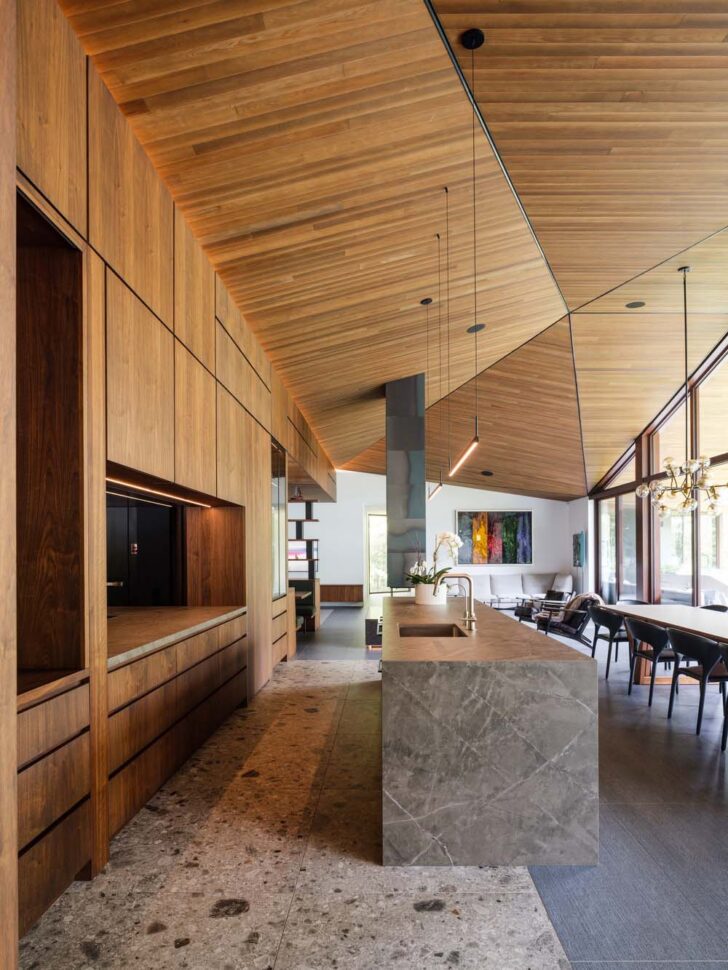 archiscene's tweet photo. Step inside this stunning Lake Residence in Canada, designed by MU Architecture - now on #ARCHISCENE: https://t.co/VvTxWCluEZ

#interiors #kitchen #interiordesign https://t.co/gGUsn3PP8t