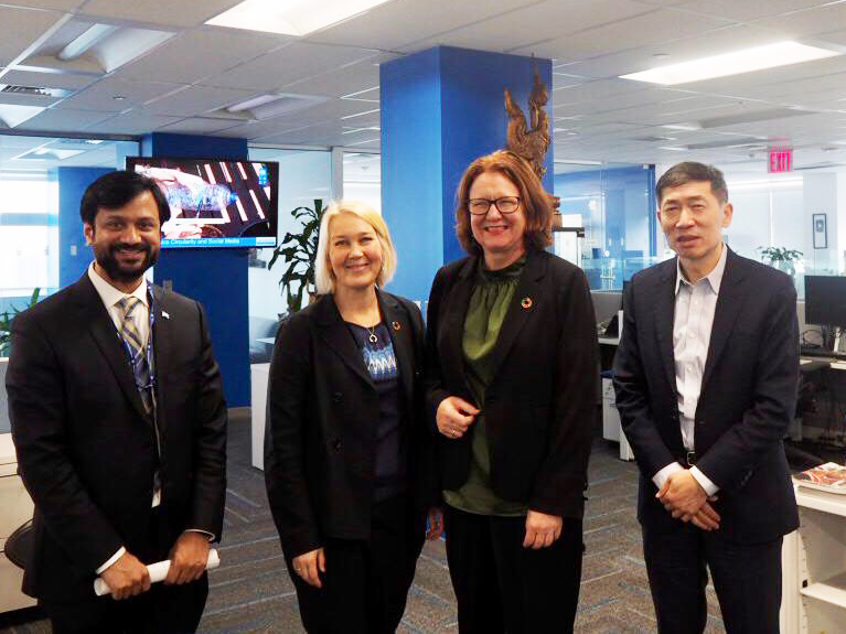 UNDP Norway (@undpnorway) on Twitter photo I dag starter antikorrupsjonskonferansen i NYC!
FNs ASG <a href="/UlrikaModeer/">Ulrika Modéer</a> møtte Statssekretær for utvikling <a href="/BjorgSandkjaer/">Bjørg Sandkjær</a> for å diskutere løsninger på ulovlige finansstrømmer og skatteunndragelse.
Norge er største donator til FNs skattekomité og dermed en viktig partner 🇳🇴🤝🇺🇳 I dag starter antikorrupsjonskonferansen i NYC!
FNs ASG <a href="/UlrikaModeer/">Ulrika Modéer</a> møtte Statssekretær for utvikling <a href="/BjorgSandkjaer/">Bjørg Sandkjær</a> for å diskutere løsninger på ulovlige finansstrømmer og skatteunndragelse.
Norge er største donator til FNs skattekomité og dermed en viktig partner 🇳🇴🤝🇺🇳