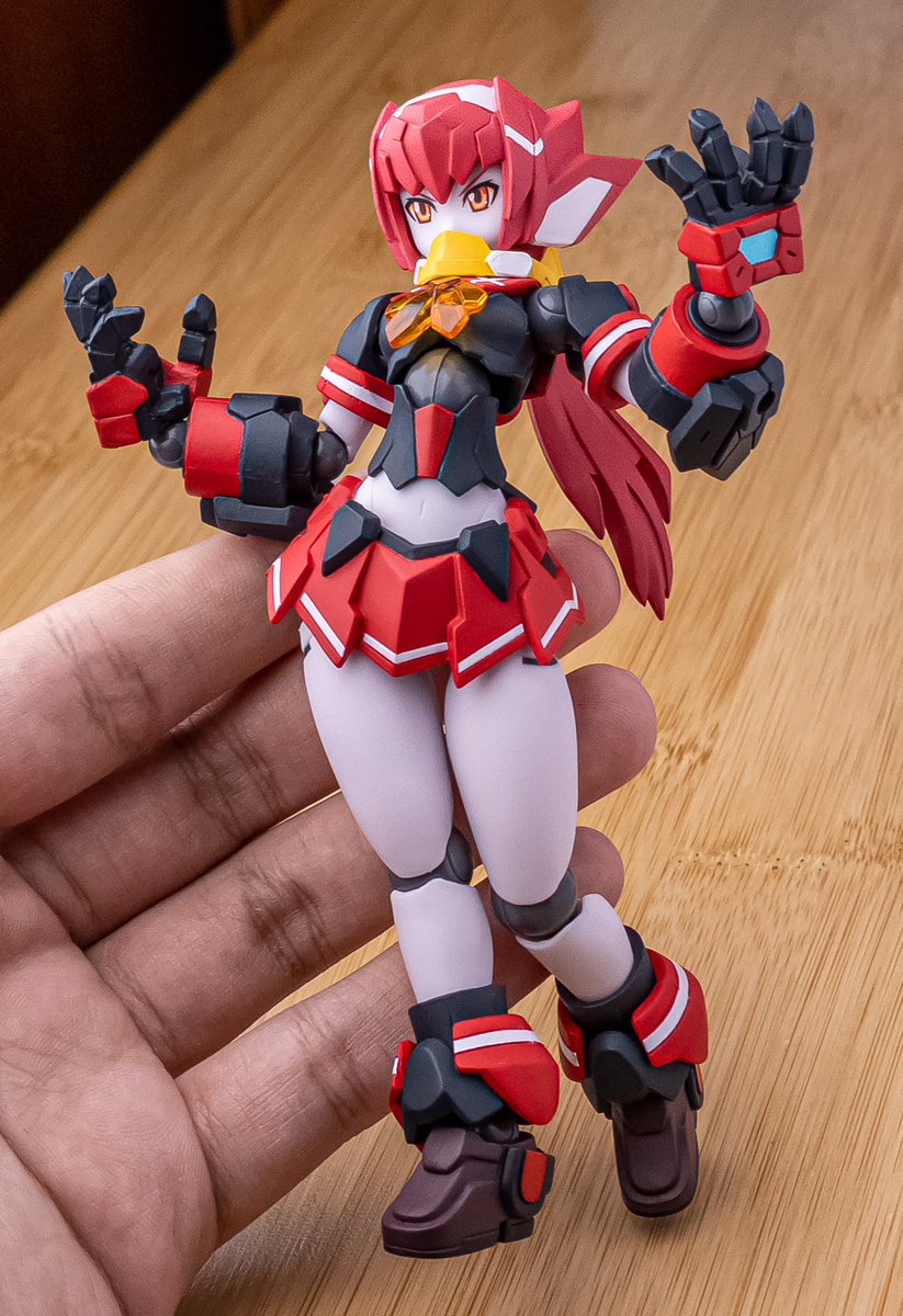AANG__96's tweet photo. #ロボット新人類
#メカ娘
#daibadi https://t.co/tqneqBRP5B
