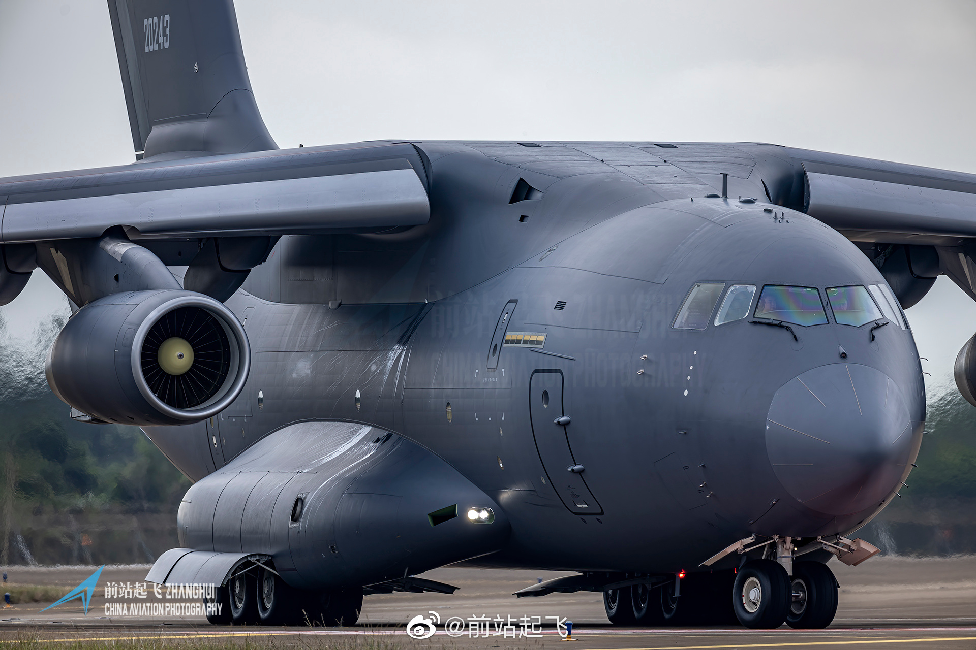 طائرة النقل العسكري Y-20 شيان