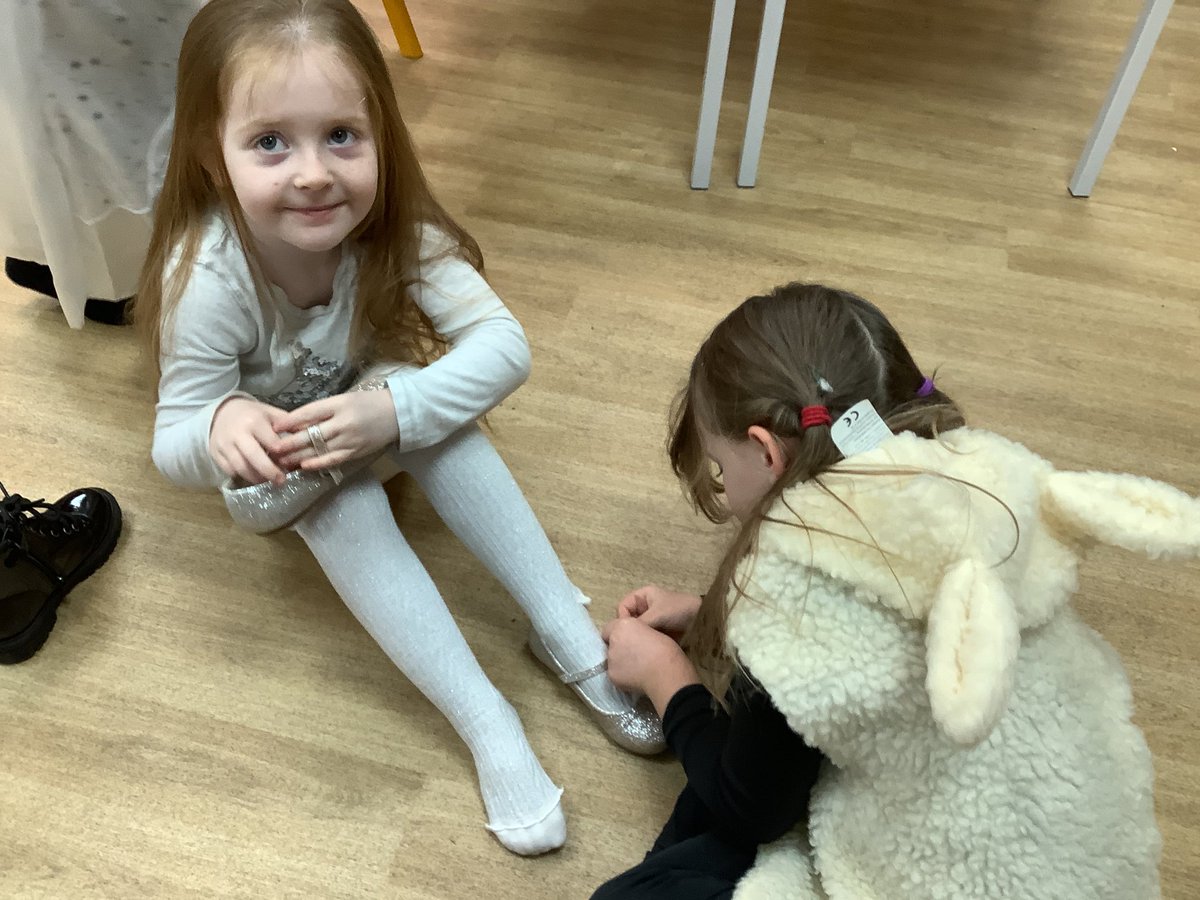 Class1Aspull's tweet photo. What could possibly make this Nativity any better… watching Year 1 voluntarily helping each other to get into their costumes. My heart is full ❤️ #acpsvalues #acpsvision #acpsteam https://t.co/CZ8QfqjGoK