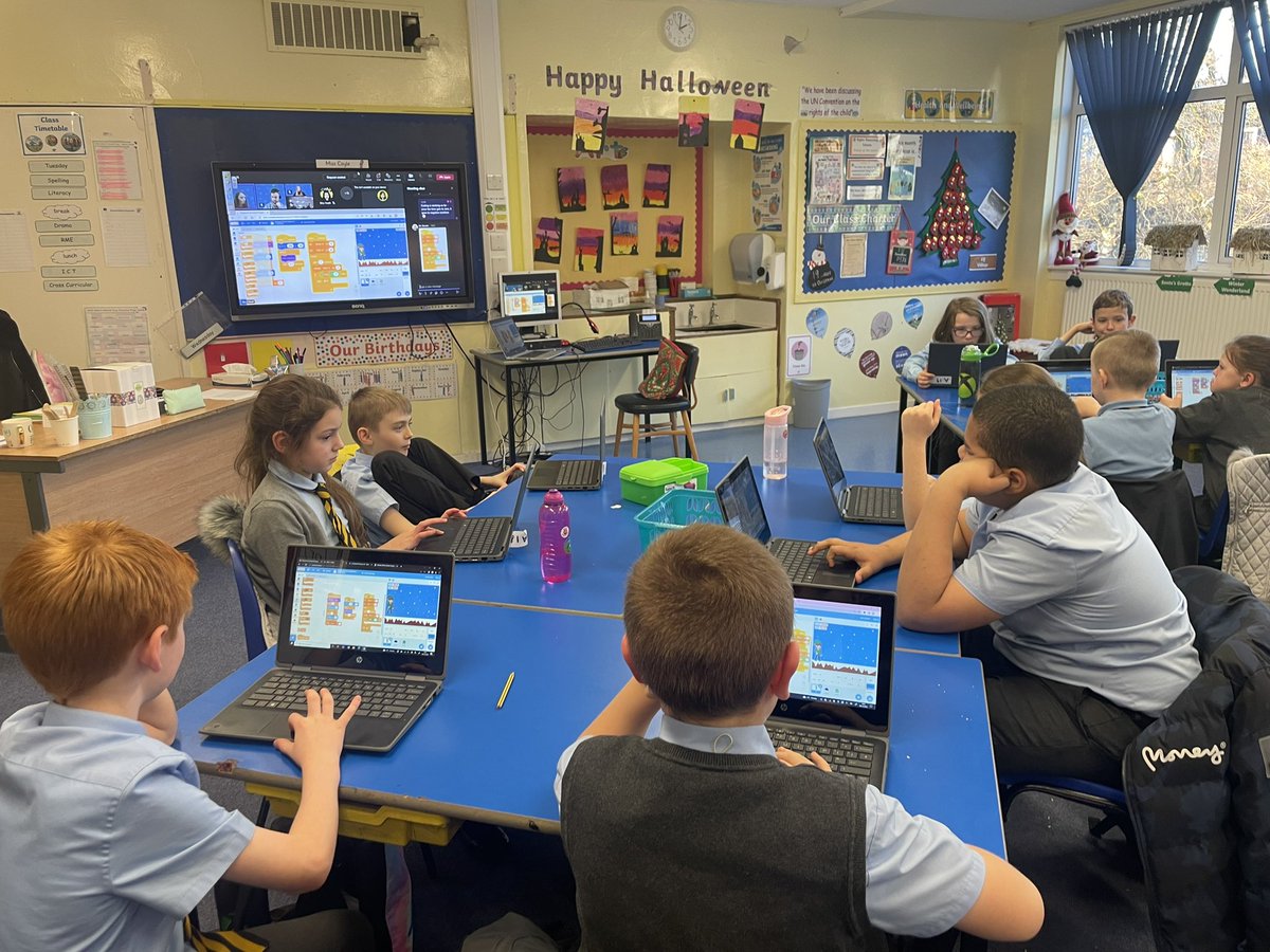 StMarysSeafar's tweet photo. P5/6 are loving taking part in the Rooftop Elf Run as part of Digi Week 🎅🏼💻 @NLDigitalSchool #NLCodeAlongs https://t.co/tMTJ1MrQVD