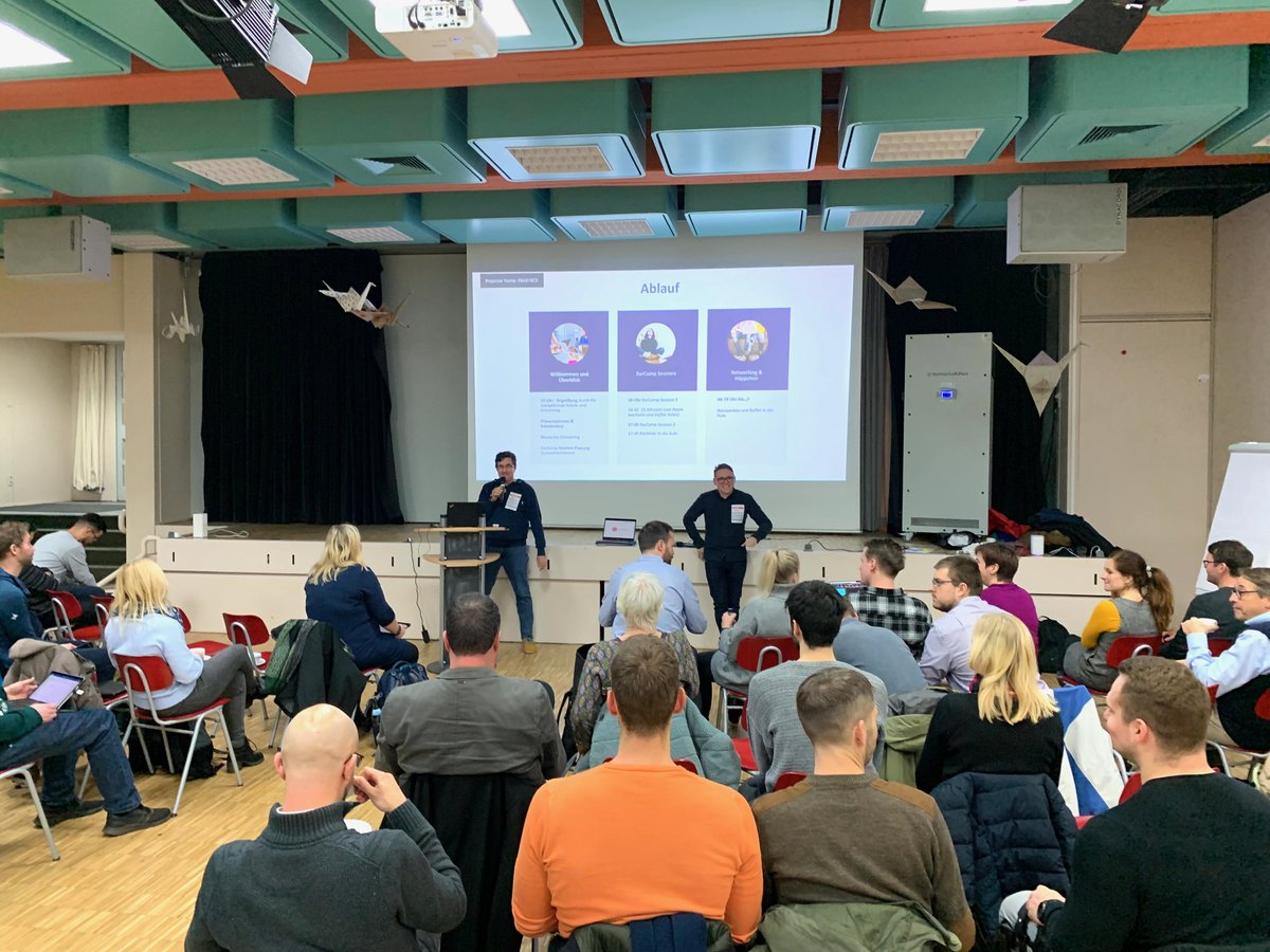 itslearning_de's tweet photo. Es geht los :) Das Netzwerkevent für Administrator*innen in Berliner Schulen an der Carl-von-Ossietzky-Schule (Kreuzberg) startet und wir freuen uns sehr über das große Interesse und die zahlreichen Impulse und Bar-Camps vor Ort :)
#twlz #itsBerlin #itsCommunity https://t.co/YVkMNZvDl4