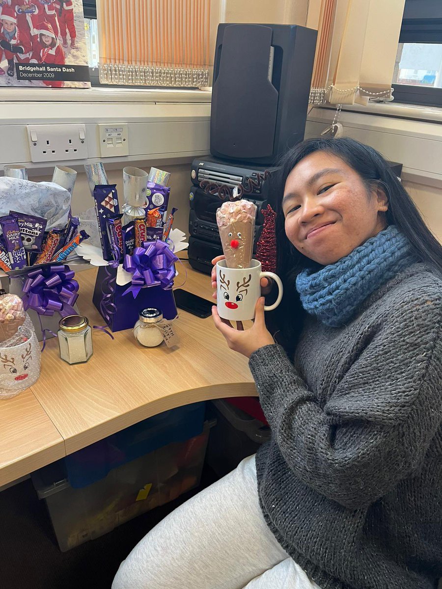 startpointsk6's tweet photo. We’ve had the best morning with @StockportHomes with Christmas vibes at #bridgehall doing fab Christmas crafts #socent #stockport thanks for having us https://t.co/55mFmiIPwK