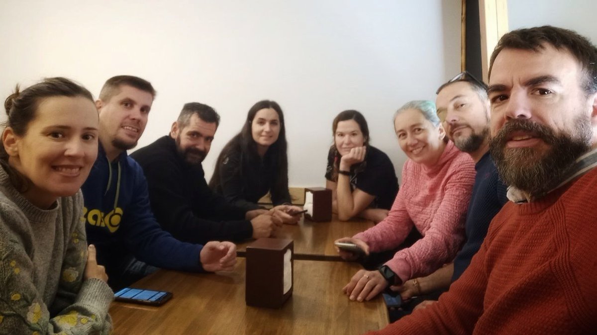 Reunidos en Jaca para arrancar con la organización del #aosPirineos #aos23 

Con este equipo, la <a href="/tarugoconf/">TRGCON</a> tiene los días contados como referente en España de calidad en la organización de eventos.