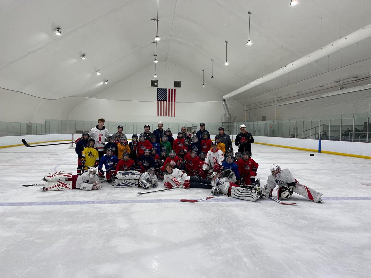 OhioStateMHKY's tweet photo. It was a great time out on the ice with a youth team last night! 

#GoBucks @Mason_lohrei20 @CamdenThiesing @rryyaann_ss https://t.co/4ddlfLr4cR