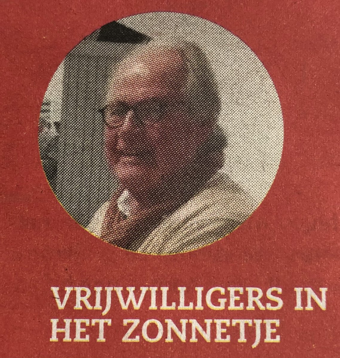 SlingerHengelo's tweet photo. We gooien hem er gewoon nog een keer in… onze Frans. En de andere vrijwilligers uiteraard. Gefeliciteerd allen. Jullie maken #hengelo mooier. @ProvOverijssel #goodettn #ivnhengelo @frankys_ijs #vrijwilligersprijs #waardering https://t.co/4SG5X9lu8s