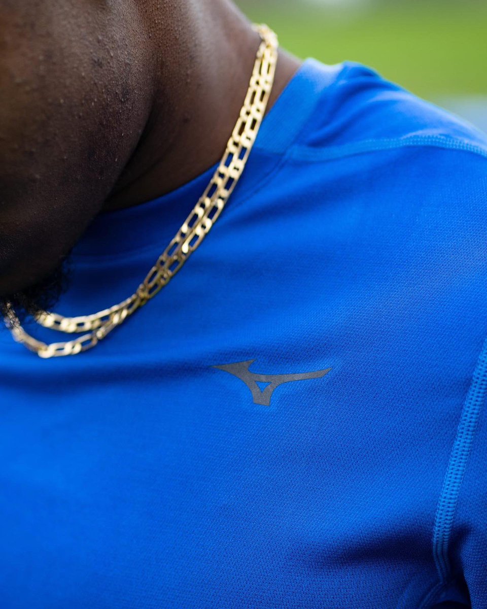 When it comes to running apparel, we take great pride in our Breath Thermo® line. It uses Mizuno’s proprietary body warming technology, so when you’re out there working for your sweat, your sweat can work for you.

@runningmastermind

📸: @dariusbaker