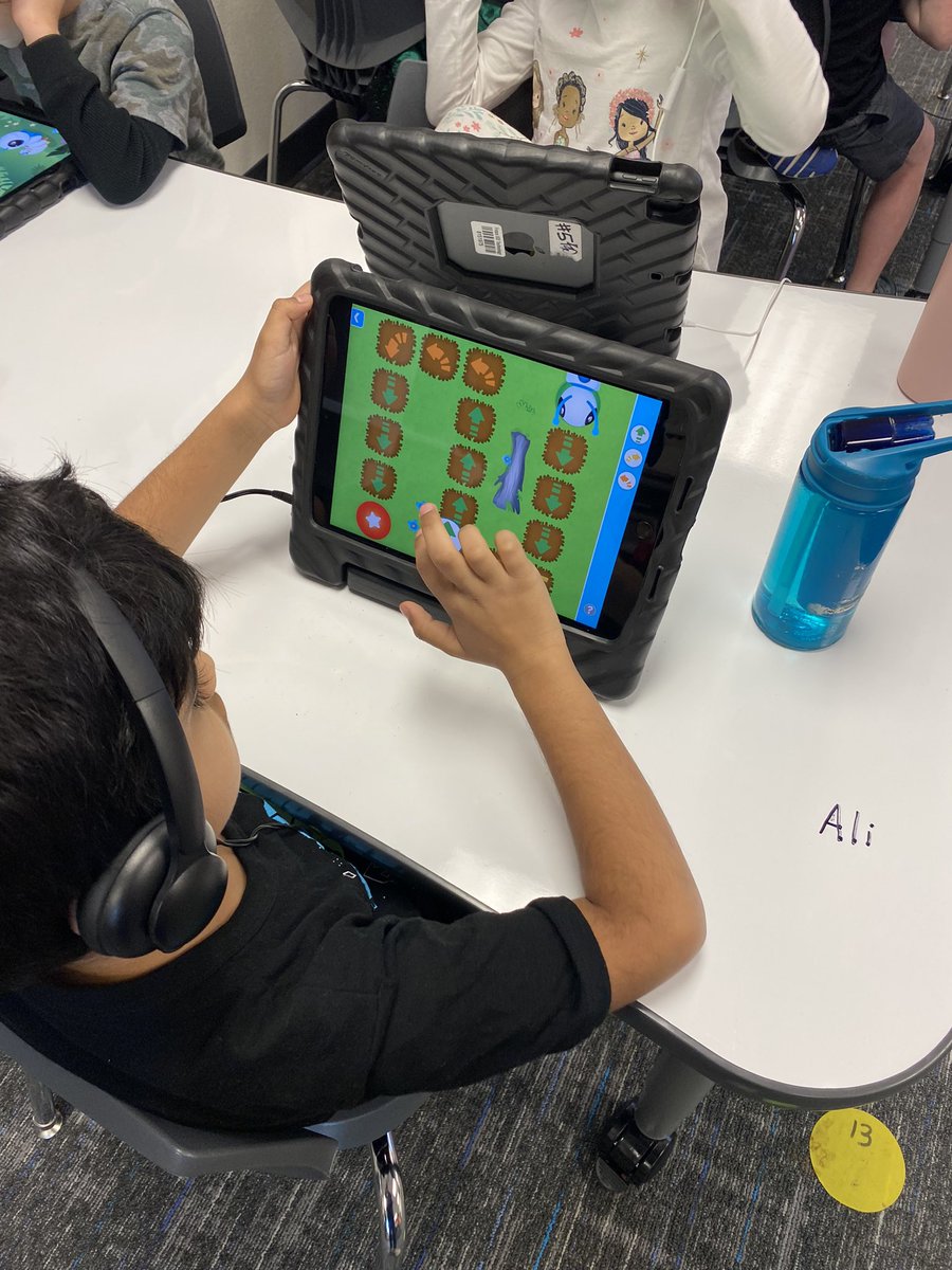 frazierskinders's tweet image. Exploring coding @FISDHourofCode #FISDMadetoShine @MrsCardell615 @FriscoISDTech