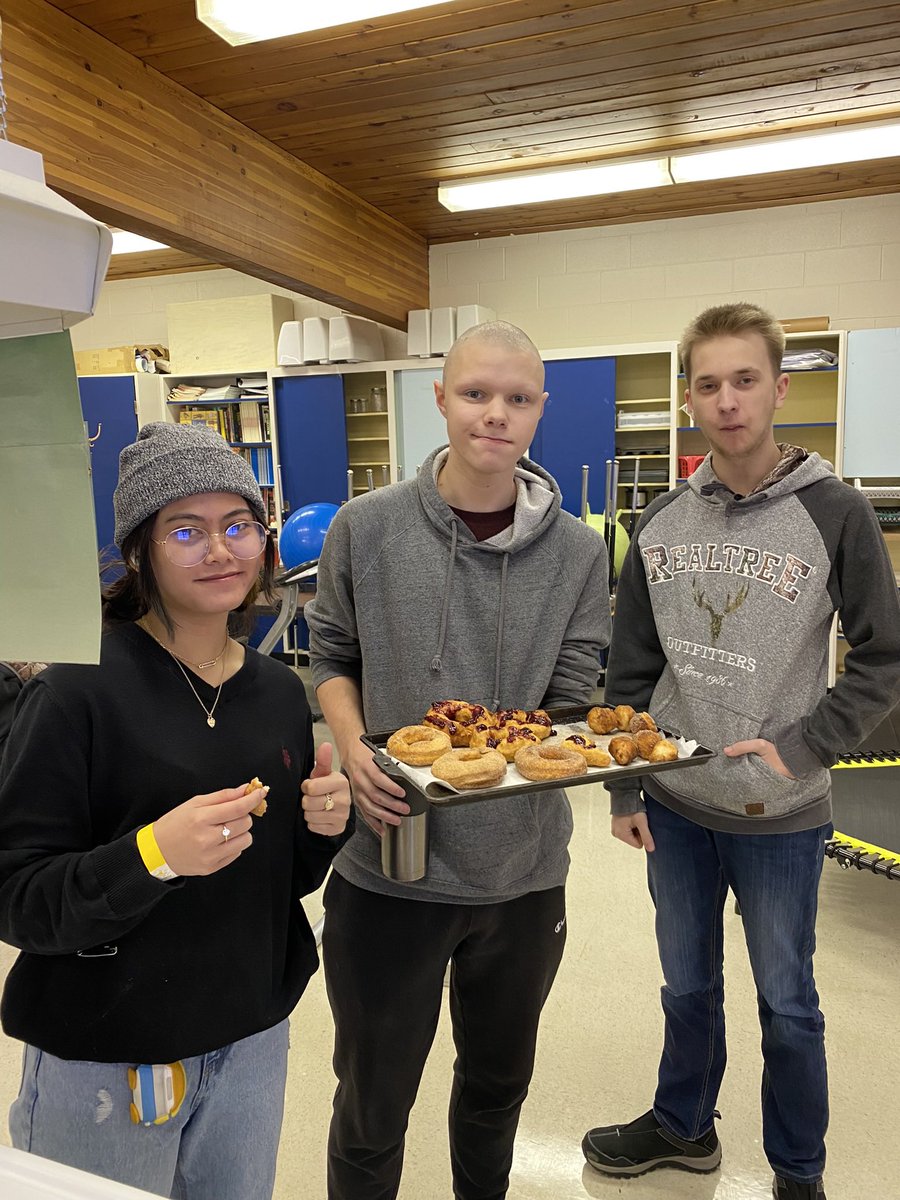 missogordon's tweet photo. Last Friday, our Grade 12 students at @SturgisComp participated in hands on learning as we learnt the process of bannock making. This was the perfect way to conclude our reading and viewing of @IndianHorseFilm #studentfocus #handsonlearning #gssd @GSSD204 https://t.co/1yy78Z48er