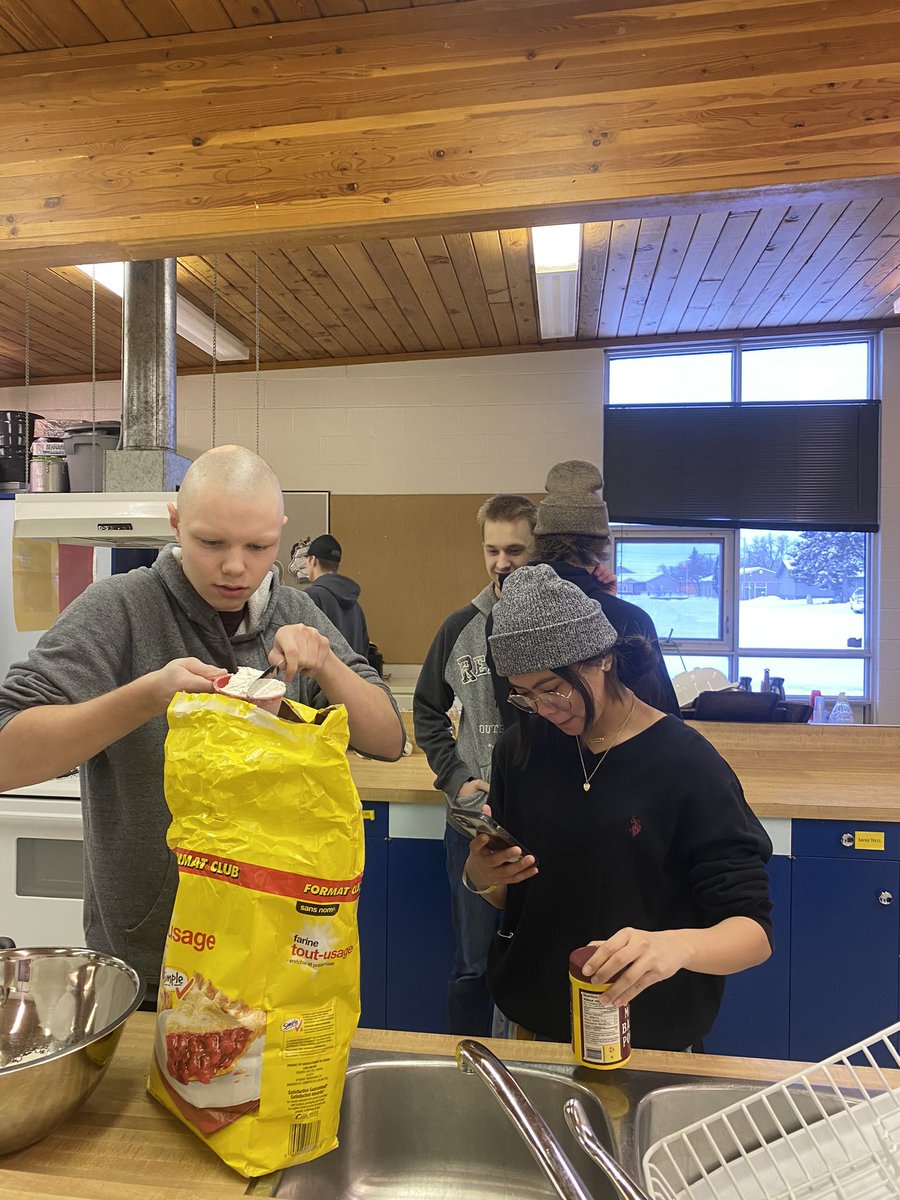 missogordon's tweet photo. Last Friday, our Grade 12 students at @SturgisComp participated in hands on learning as we learnt the process of bannock making. This was the perfect way to conclude our reading and viewing of @IndianHorseFilm #studentfocus #handsonlearning #gssd @GSSD204 https://t.co/1yy78Z48er