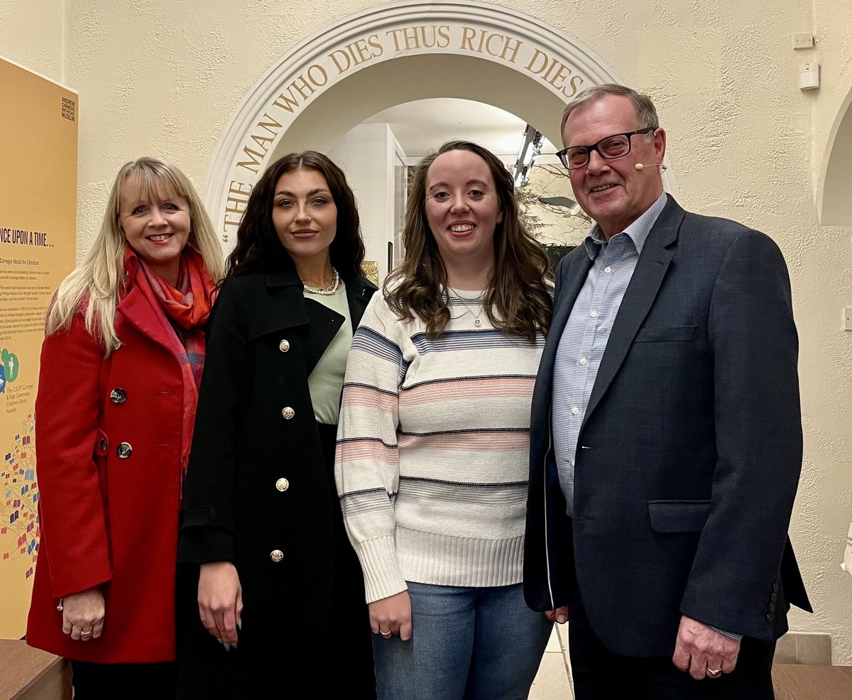 ScholarshipsAS's tweet image. Fantastic to attend The George Lauder Legacy: Dunfermline’s Unsung Hero event @carnegiemuseum with our two previous George Lauder USA trip winners, Abby and Niamh! 🇺🇸Applications for USA trips in 2023 open now!  @NyScots 
Closing date 4 Jan 2023
👉 bit.ly/3tXAAYk