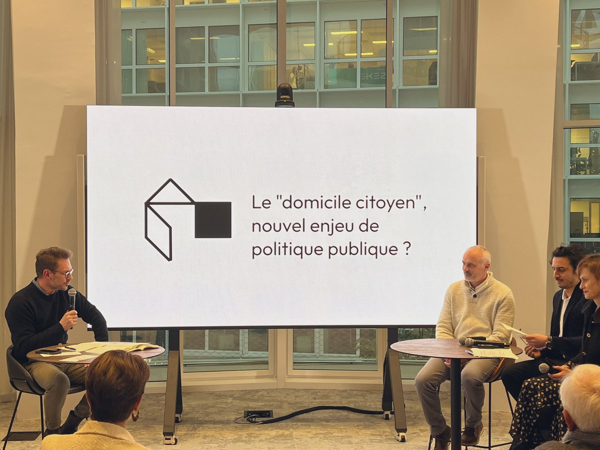 La DG du <a href="/gerond_if/">Gérond'if</a> Isabelle Dufour, Fabrice de Sainte Marie dir. adj. du SSR <a href="/CroixRouge/">Croix-Rouge fr</a> de #ChalonsSurSaone et <a href="/Nassim_Moussi/">Nassim Moussi</a> fondateur de l’univ. d’été #villes #territoires &amp; #vieillissement reviennent sur le #domicile #citoyen comme nouvel enjeu de politique publique 🏡
