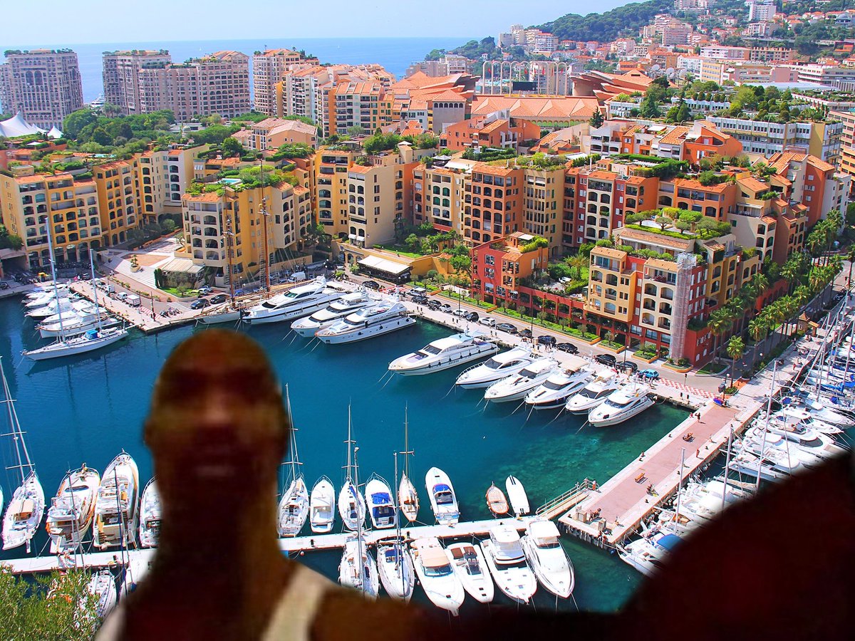 mom: who sold the house?

me in monaco trying to make charles leclerc fall in love with me