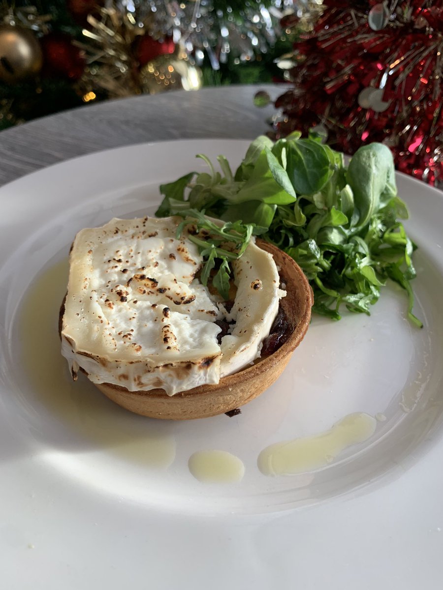 BCityRestaurant's tweet photo. Christmas lunch starters. If you would like taste! You can book on 0117 3122712. Open everyday except Wednesday from 12pm to 1.30pm. Christmas lunch 3courses £20.00 pp https://t.co/s020NLmQ96