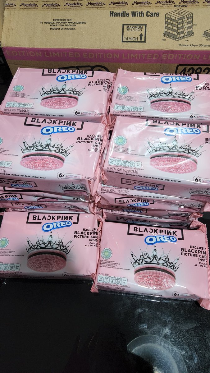 evelynkwan's tweet photo. WANT TO SELL / WTS
Rp 35.000/pack
BLACKPINK OREO LIMITED EDITION 171GR
✅️ACCEPT WORLDWIDE SHIPPING
✅️PAYPAL
✅️MEDAN, INDONESIA

#OreoBlackpink
#blackpinkoreo #oreoxblackpink #blackpinkxoreo #oreoblackpink #LISA #JENNIE #JISOO #ROSÉ https://t.co/GGU5Sf8COg