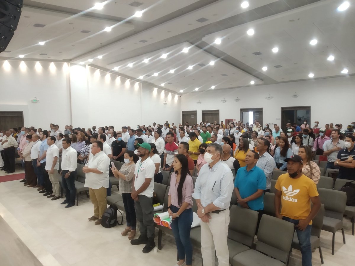 CesarForo's tweet photo. Estamos participando en la 'Audiencia para resolver el problema de residuos en Valledupar' convocada por la @AlcaldiaVpar.

En la audiencia asiste la @Superservicios, @Corpocesar, @GrupoInteraseo y @EmduparESP.

¡Urge tomar acciones inmediatas frente a esta problemática! https://t.co/ISqXtrkJaM