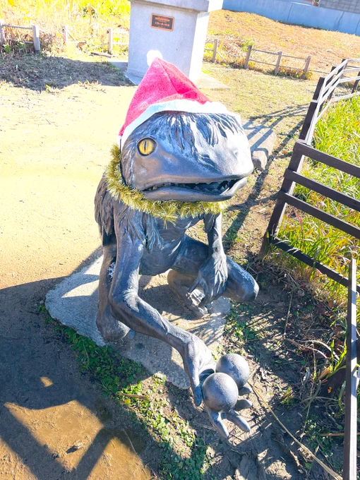 兵庫県の福崎町に行ってガジロウくんとガタロウくんに会って来ました。それぞれ作りに違いがあってどれも良い顔でした。グッズも買えるだけ買えて荷物パンパンで帰ってきたので明日から頑張ります。神奈川県民 