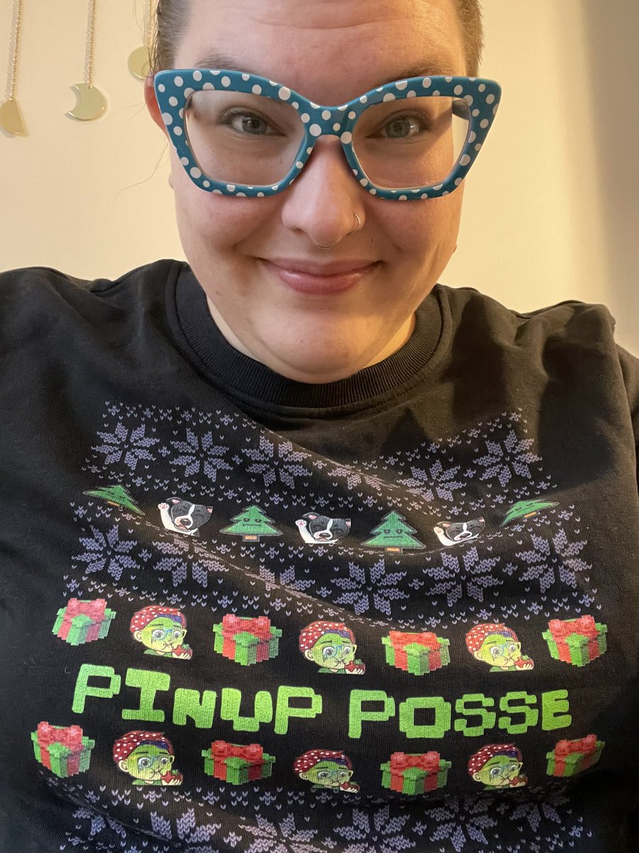 Tactical_Pinup's tweet photo. Limited Edition Pinup Posse Ugly Christmas Jumper!

Get yours today: https://t.co/MqWi7KIzGN

Thanks @streamlabs for such high quality merch! #PinupPosse https://t.co/KEFVy35n1y