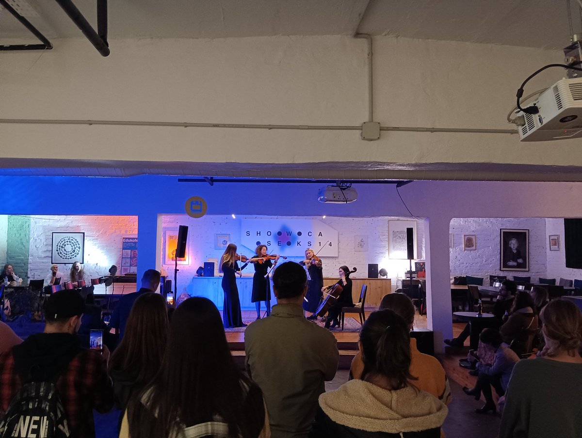 MuseumPierrot's tweet photo. Moments from the special event Interact, part of DPM VR Tour @tullaculture
This event was organized based on @tiranaeyc program, financed by Bashkia Tirane. @NYC_Albania
#digitalpierrotmuseum #VirtualReality #virtualmuseum #vr #interactive https://t.co/WTxnjTQ3U6