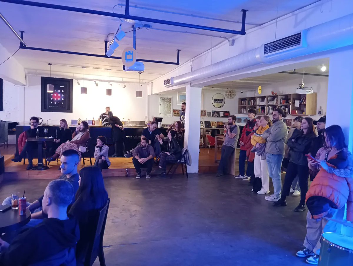 MuseumPierrot's tweet photo. Moments from the special event Interact, part of DPM VR Tour @tullaculture
This event was organized based on @tiranaeyc program, financed by Bashkia Tirane. @NYC_Albania
#digitalpierrotmuseum #VirtualReality #virtualmuseum #vr #interactive https://t.co/WTxnjTQ3U6