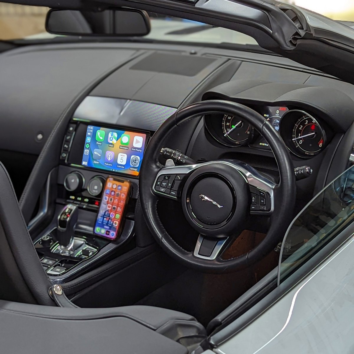 InCarMusic1's tweet photo. ✅ Jaguar F-Type 2018 Original Harman System Upgrade to Wireless Apple CarPlay, Android Auto &amp; Phone Mirroring

☎️ 020 8558 8111
📲 07434 898 275

🌐 https://t.co/mleUZsW3Ew
📍 Leyton, London E10 6RF

#ftypes #ftype #ftyper #jaguarftype #jaguarcars #jaguar_evermore #jaguarftypes https://t.co/6OxSt4sUzy