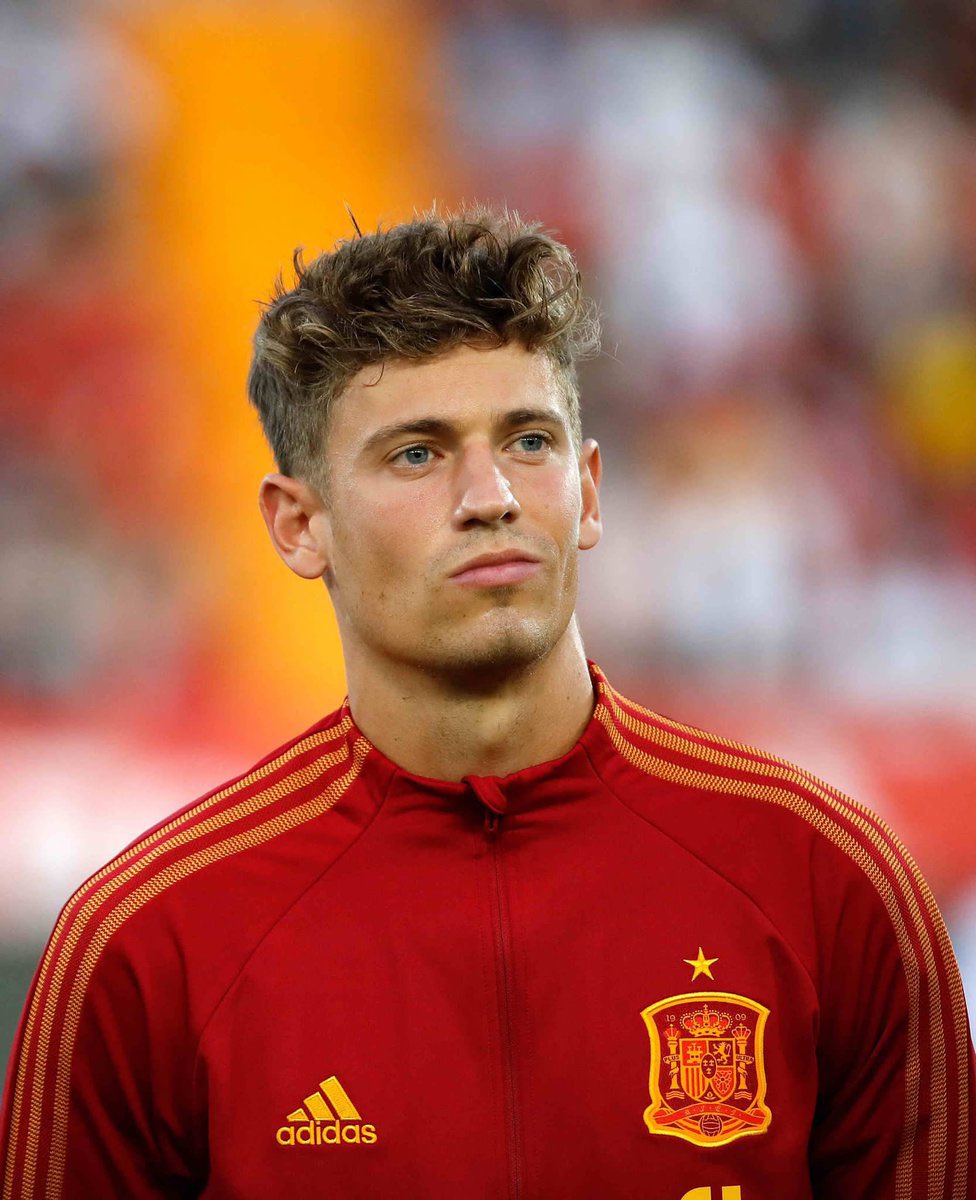 daniielaingles's tweet photo. gavi sera guapo, pero marcos llórente😍😍😍 https://t.co/8rsaUhLbXS