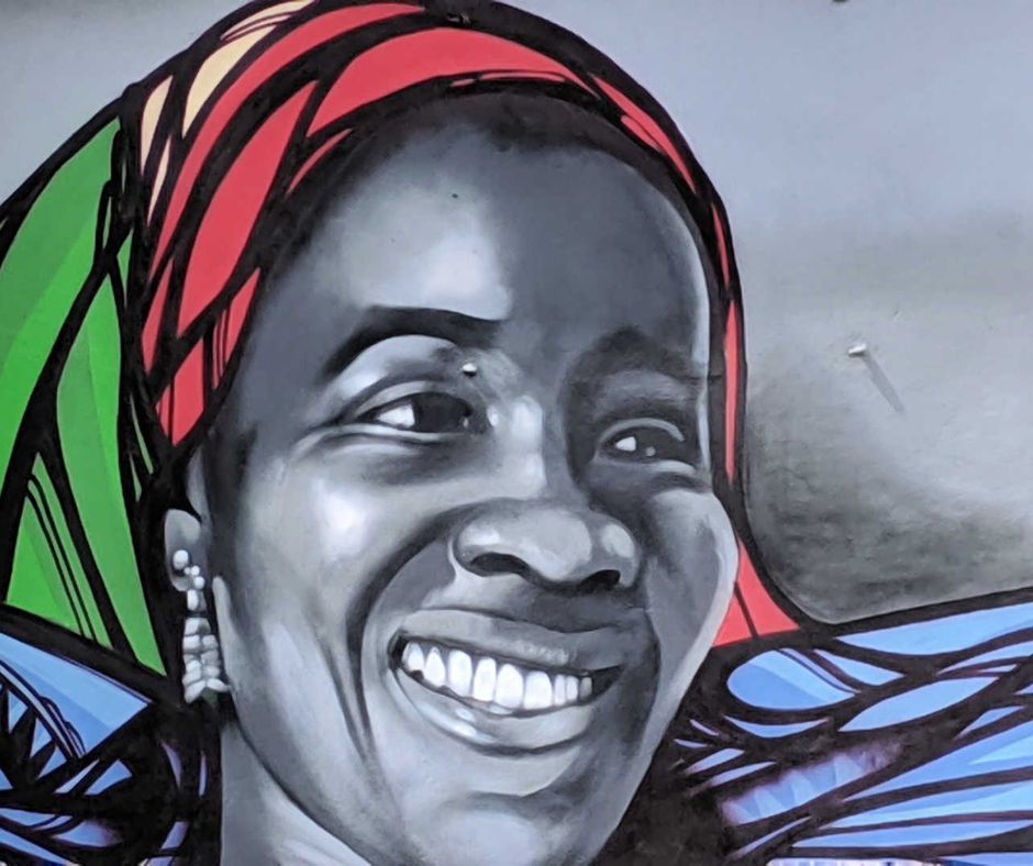 EshaHerbert's tweet photo. A reminder to move with #ease today.  Go on.  Breathe in and out.  Relax your shoulders down, release "text neck"; lift your head.

Show your body love, get up and walk around, just breathing.  This is tiny and does so much more good right in this moment.

📍 Kingston, Jamaica ❤️ https://t.co/12KCW87t43
