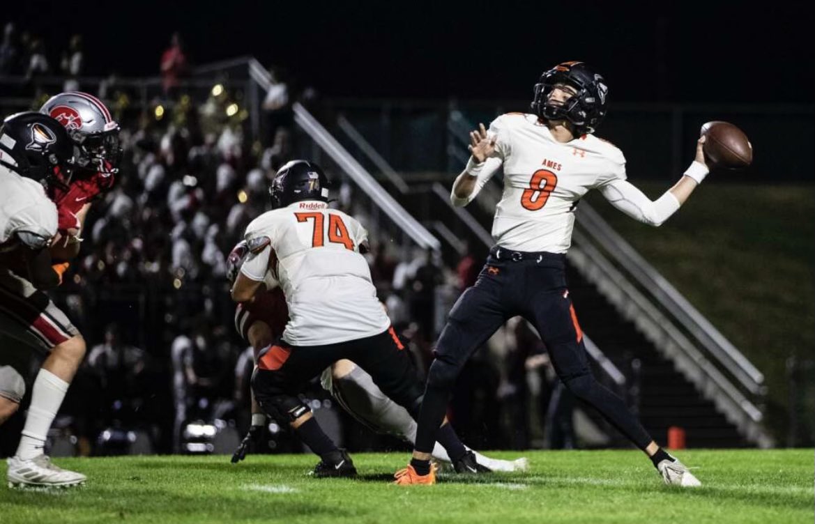 AmesHighFBall's tweet photo. Congratulations to these 3 amazing STUDENT athletes. These kids were voted Class 5A Academic All State. All 3 kids, have a cumulative GPA of 3.7 or higher. The true definition of being a student athlete. Couldn’t be more proud of these kids! https://t.co/rTcXZQRJun