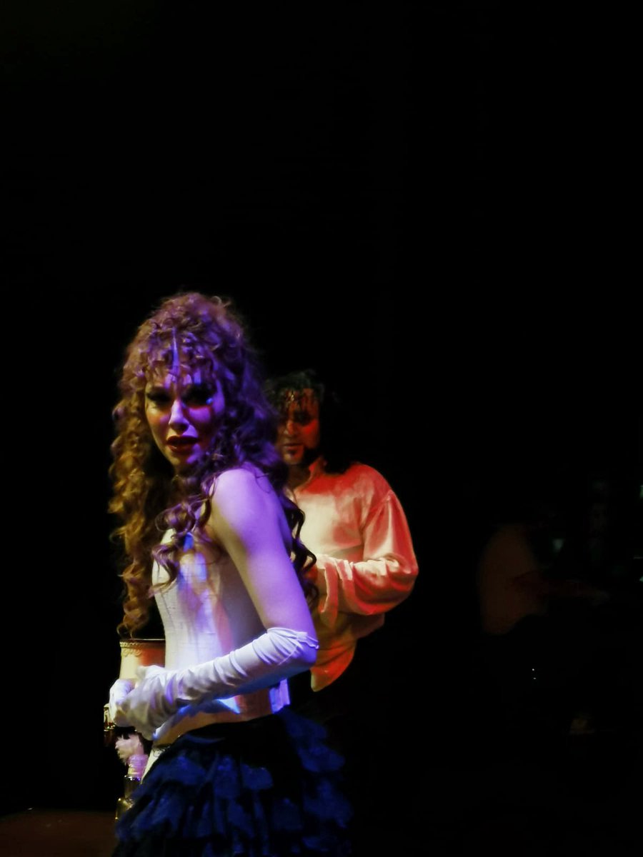 İyi ve kötü birbirinin gölgesi… ama hangisi as’lı hangisi gölge’si… #JekyllVeHyde #haykocepkin #ElcinSangu <a href="/Jekyllvehydetr/">JEKYLL & HYDE</a> <a href="/elcnsng/">Elçin Sangu</a> <a href="/HAYKOCPQN/">HAYKO CEPKİN 🖕</a>