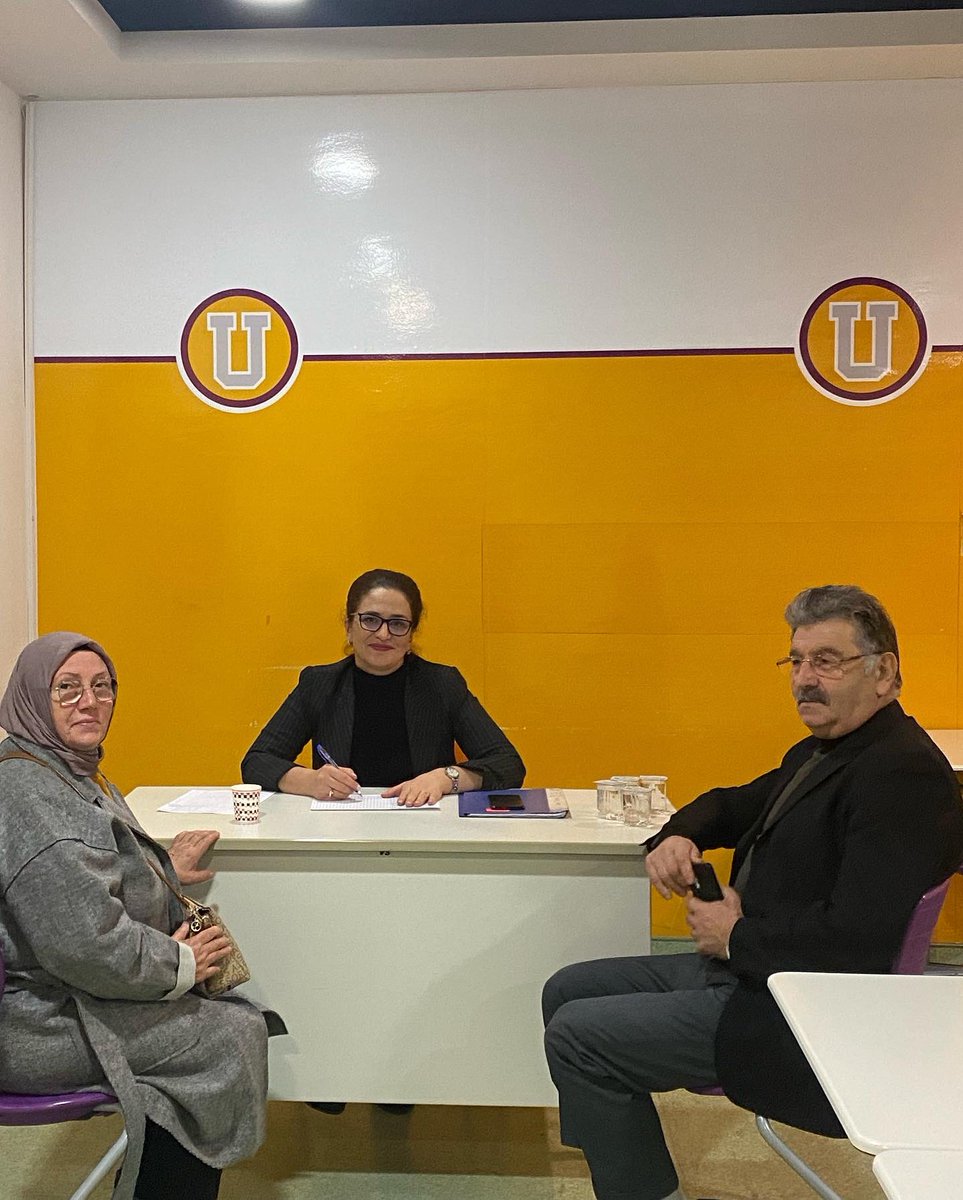 UOUnye's tweet photo. 9.Sınıf bireysel veli toplantımız başlamıştır.
Katılımlarından dolayı tüm velilerimize teşekkür ederiz.
@nilcicek @ErhanKirbac @MehtapKbdy @yakupoglu_ziya @UgurOkullari https://t.co/cHWFCIknXx