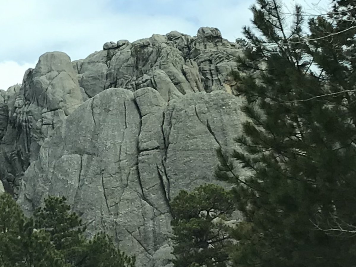 PeltierHQ's tweet photo. @J01093495 @Indigenous_Land @indianz @IndianAffairs @IICAF_ @Native3rd @ProjNativeHope @TurtleIslandNa1 @IndigenousTweet @MarkRuffalo Throughout #HeSapa/The Black Hills, you can see infinite portraits created by the Great Spirit.

Before “MtRushmore” was carved into the granite mountain, The Lakota (Sioux) saw &amp; respects the omnipresent as “The Six Grandfathers/Tȟuŋkášila Šákpe”
#tuesdayvibe
#FreeLeonardPeltier https://t.co/LAgYIR5TZ7