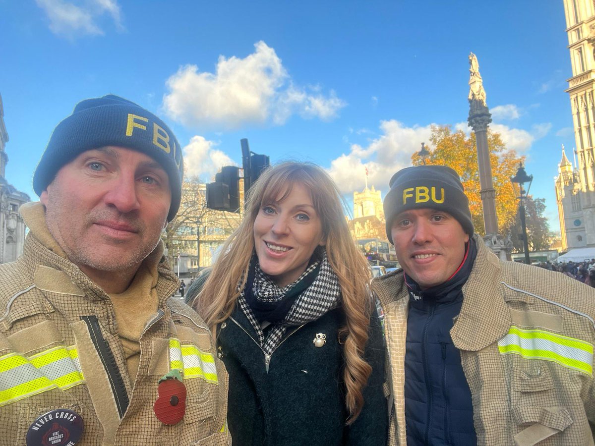 LondonFBU's tweet photo. https://t.co/DXPedMeOTA