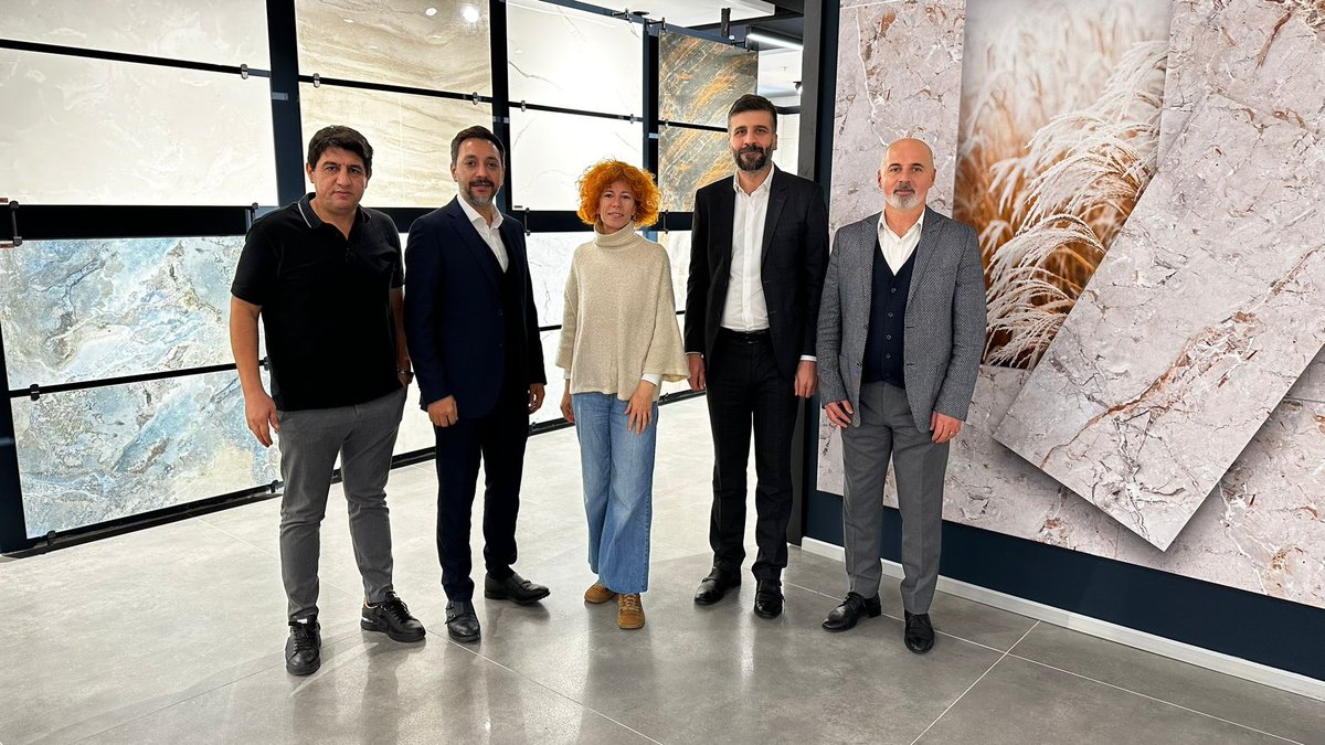 burtimder's tweet photo. BURTİMDER Yönetim Kurulu olarak, Konut ve Yapı Gazetesi’nin “Sektörün Yapı Taşları” programına konu olduk. Bu güzel organizasyon için kendilerine teşekkür ediyoruz. 

#burtimder #konutveyapigazetesi 
@Konut_Yapi @NagiGrken https://t.co/eFF26kJeBm