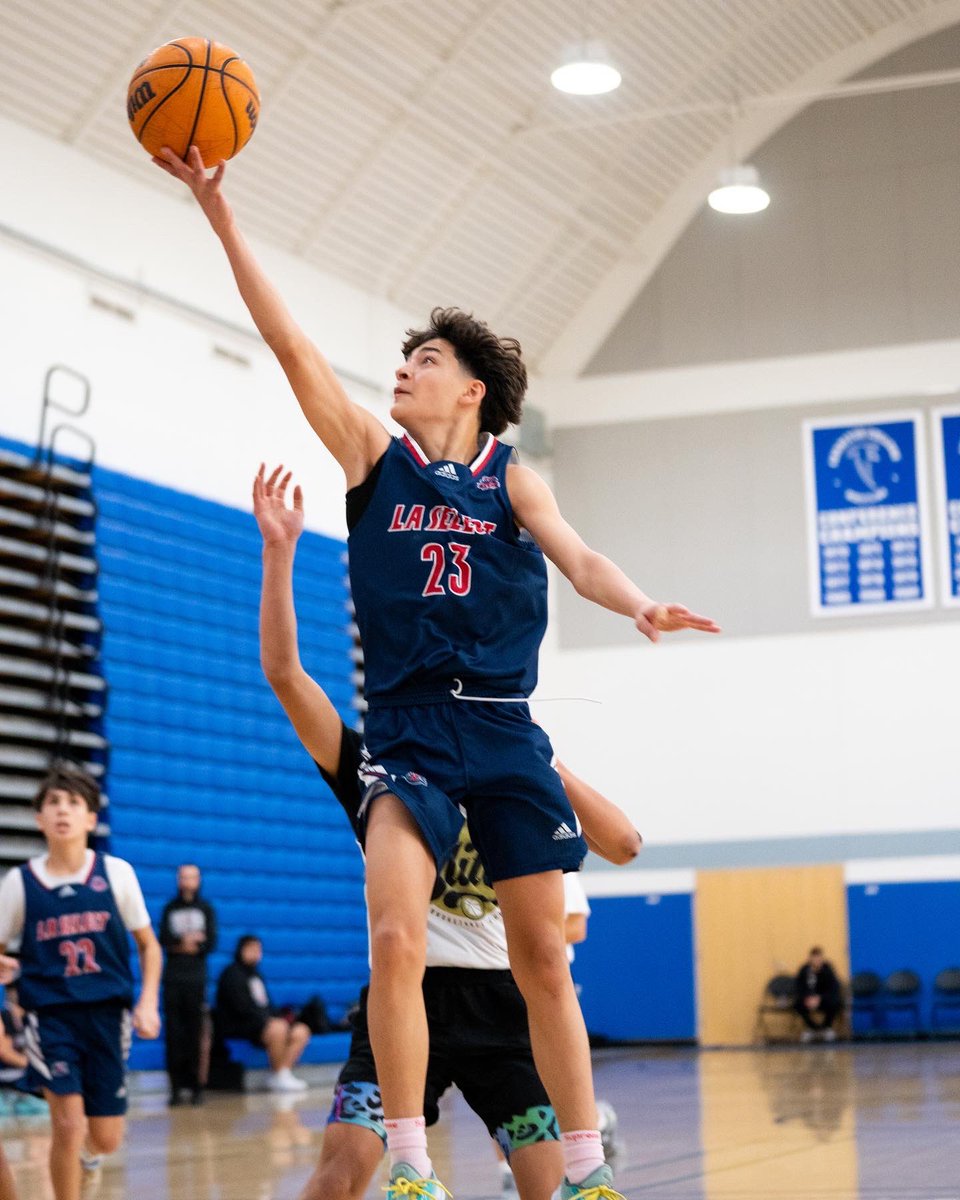 laselectbball's tweet photo. Start unknown. Finish unforgettable. 👑 | Dylan Shaghoian (2027)
#laselect #basketball #losangeles #la #hooper #aau #nba #ncaa #ballislife #bball #cantguardme #hoopershoop #greatness #fyp #foryoupage #basketballclub #baller https://t.co/mekEGMXifN
