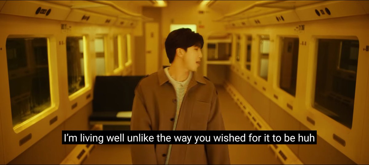wangteaco's tweet photo. "i'm living well, unlike the way you wished for it to be huh, 94 livin' in Hannam" ㅡ 221207, Kim Namjoon 'still life' lyrics 

DAMN, HE'S SO HOT! https://t.co/2TdZ1cZK2n