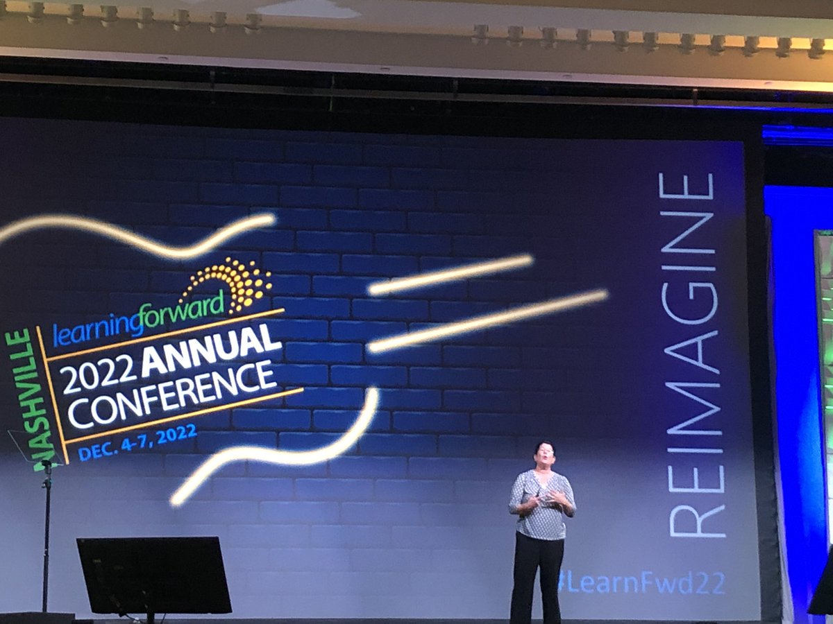 centralSBUSD's tweet photo. #LearnFWD22 Dr.Tokuhama-Espinosa emphasized &amp; encourages our 🌎 wide educational system to make decisions based on research and evidence NOT TRADITION! #Change #MindsetShift @SBUSD_EdLeader @centralSBUSD @Supt_SBUSD @GabrielaDeLaT18 @Mo2lyric @vbarrera618 https://t.co/VgURPGEGUo