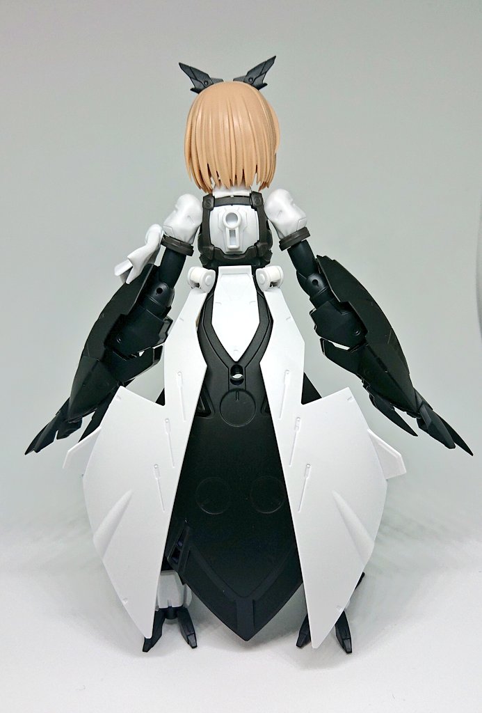 30ms
予備がめちゃくちゃ手に入りにくいから不可逆カスタムしにくいんよね

これはそんな中作ったペンギンメイドティアーシャ 