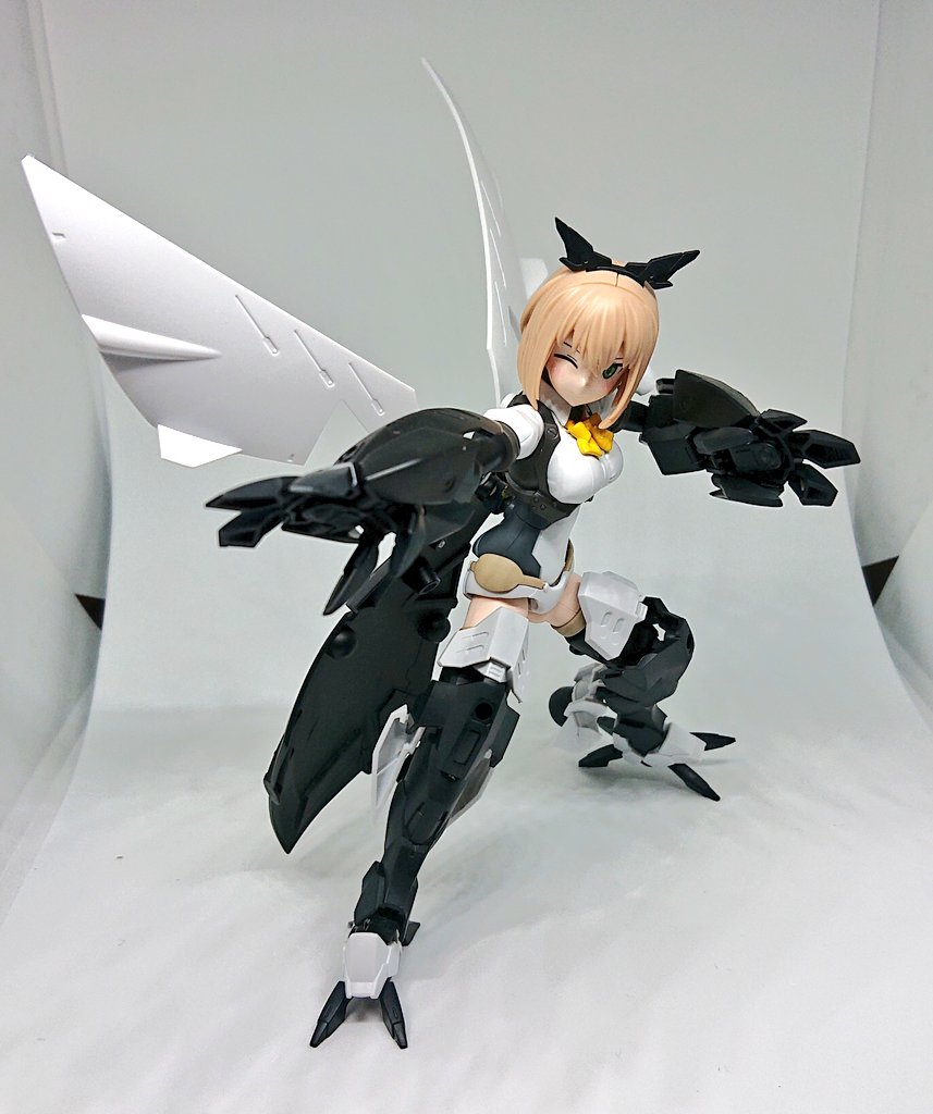 30ms
予備がめちゃくちゃ手に入りにくいから不可逆カスタムしにくいんよね

これはそんな中作ったペンギンメイドティアーシャ 