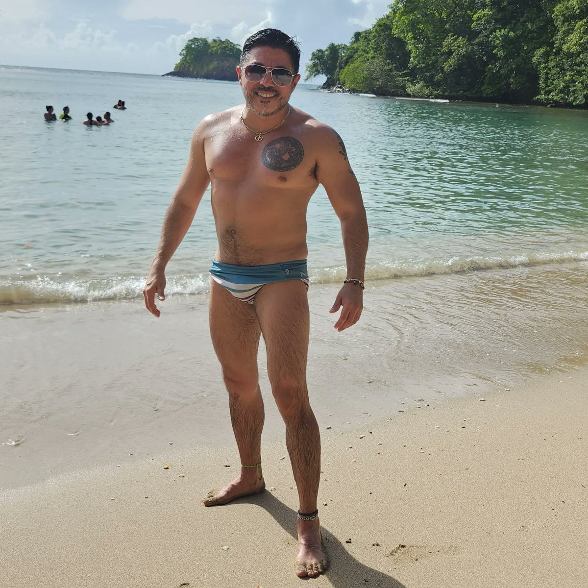 alexvera76's tweet photo. Playa, arena y Sol!!! β±οΈππ
#beach #sun #sexyman #menwithbeard #tattoo #tattowithtatto #chest https://t.co/WyHU80Ystk