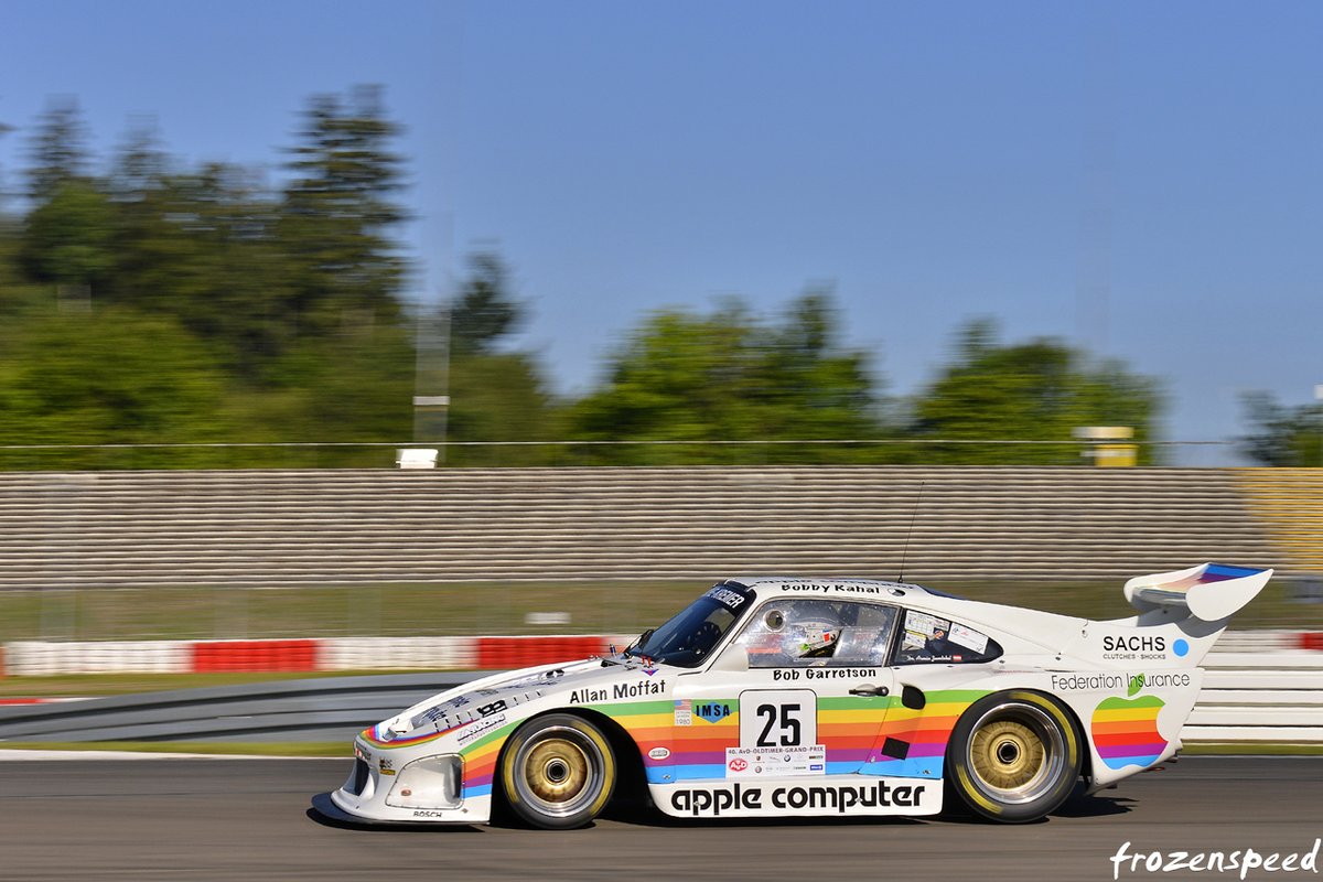 Frozenspeed's tweet photo. Ok listen up people, this is important!
We need to decide on the best 935 K3 livery.
Vaillant, Apple, Coca-Cola or Jägermeister, which is the ONE?
Vote poll in comments. https://t.co/YpPtZ4SMqG