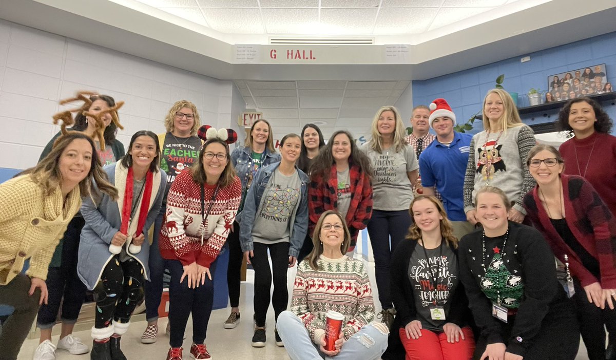 MrsStaub307's tweet photo. Intermediate gearing up for Day 4 of the #districtholidaychallenge adding in our youngest supporter from Happy Days @INT_PRINCIPAL @KrDucker @MrsGolderer @teachandbeach2 @_Teach_ @tgallacher7 @MrsBamEducator @k_dillon5 @GioeMrs @MrsPhillips0722 @BarnegatSchools https://t.co/Aznw1tyO2j